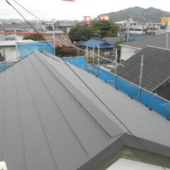 屋根重ね葺き　施工後