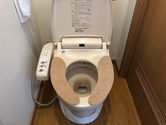 トイレリフォーム　施工前